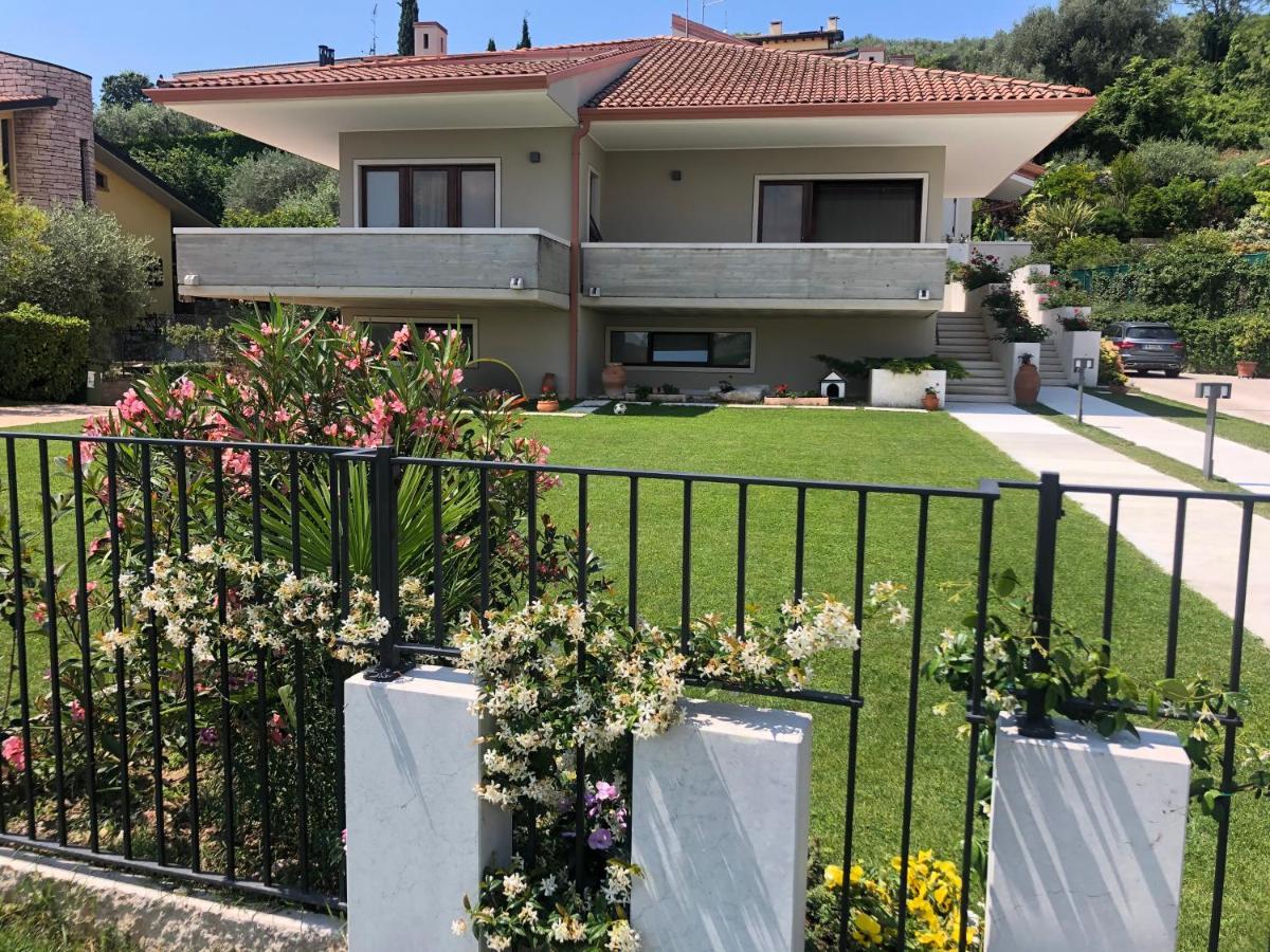 Residenza Villa Leonida SantʼAmbrogio di Valpolicella Exterior foto